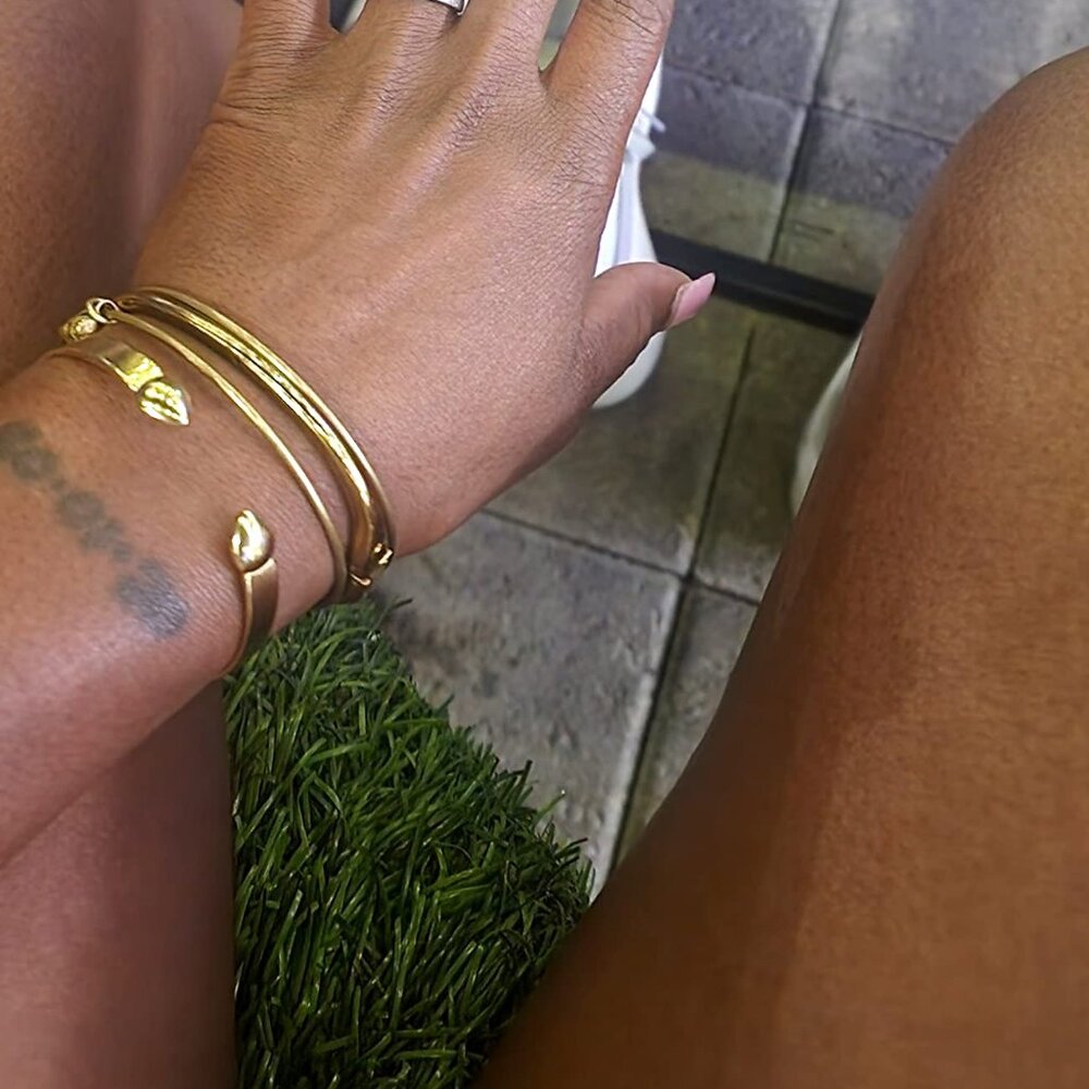 Neiman Marcus Encouragement 14K Gold Plated Stainless Steel Bangle Bracelet - Picture 1 of 6